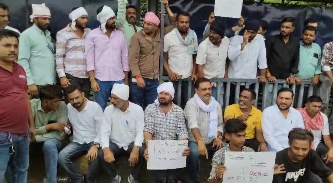 भोपाल में मूंग खरीदी को लेकर किसानों का महाआंदोलन, 100% MSP खरीद की मांग पर हाईवे जाम