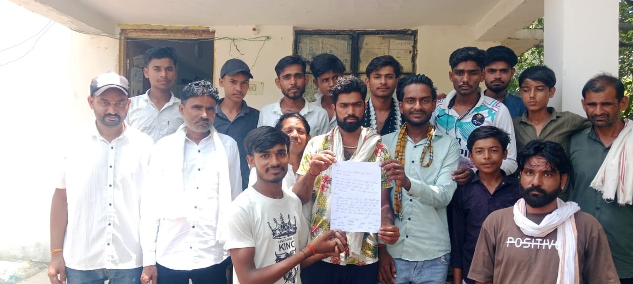 पटोरी और कन्नपुर में अघोषित बिजली कटौती से ग्रामीण परेशान: एई को सौंपा ज्ञापन