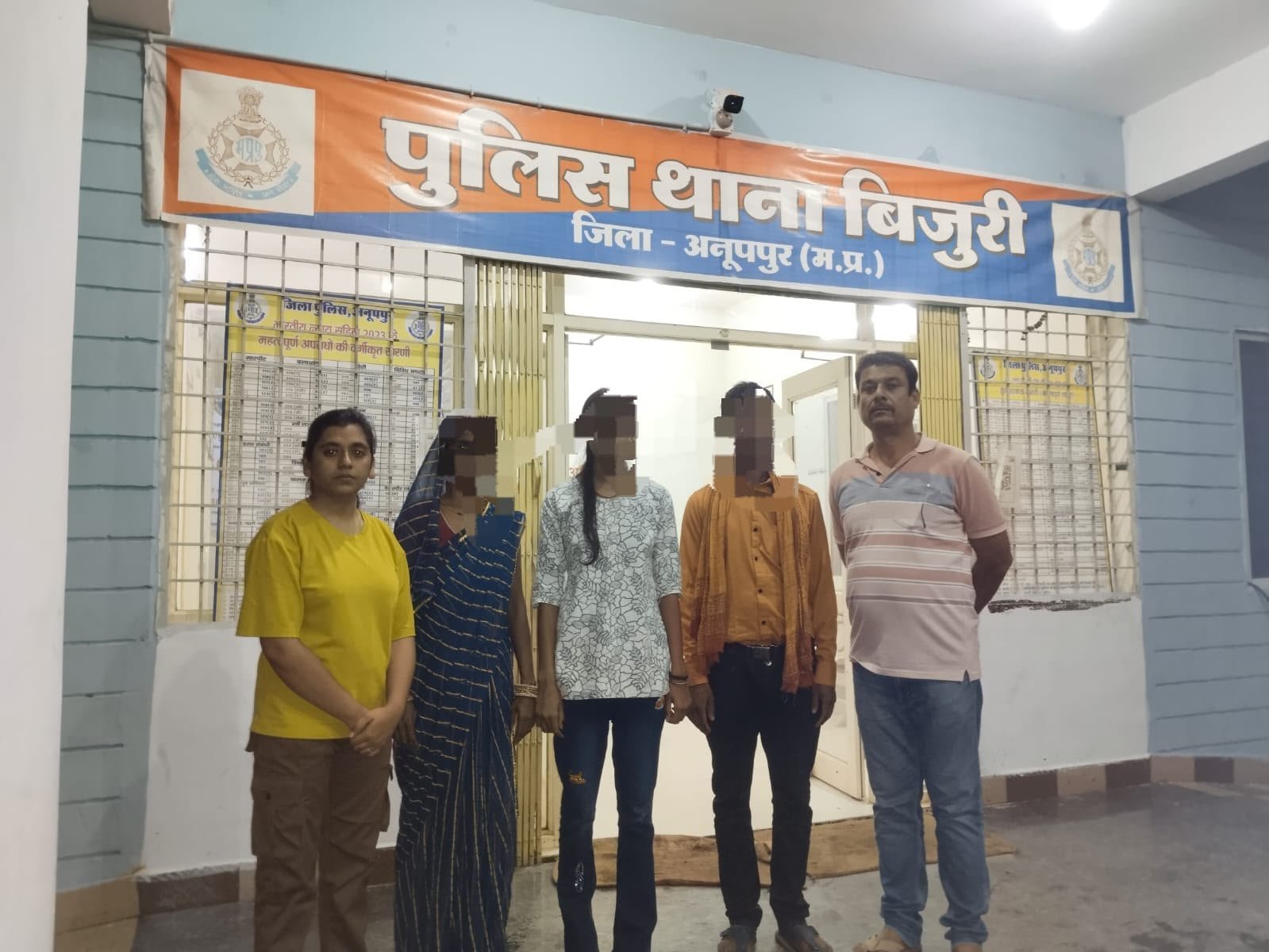 अनूपपुर: बिजुरी पुलिस ने 24 घंटे में गुमशुदा नाबालिग बालिका को खोजा, सकुशल परिजनों को सौंपा