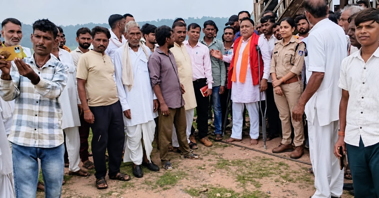 करैरा में नहर का पानी छोड़ा गया, विधायक रमेश खटीक ने किसानों से की जल संरक्षण की अपील