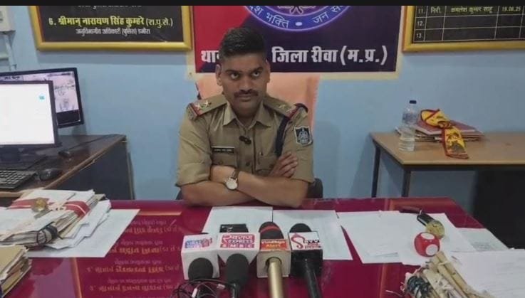 रीवा: गैस लेने गया पति, पेड़ के नीचे मिली पत्नी की लाश; संदिग्ध मौत की जांच शुरू
