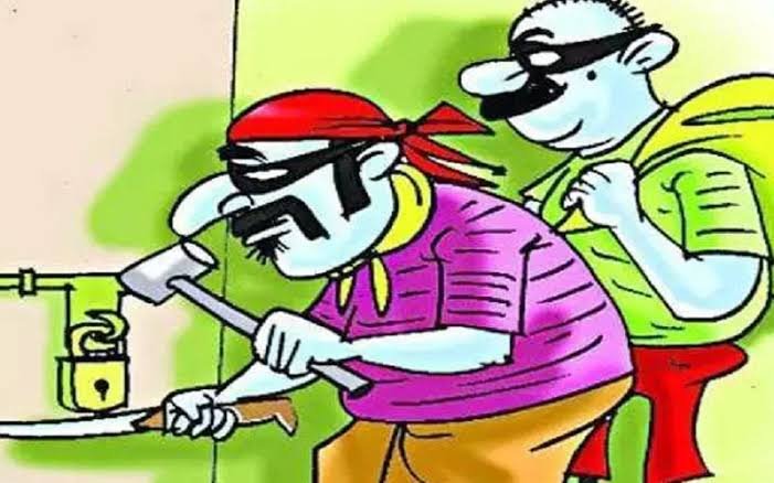 गुना में दिनदहाड़े घर में लाखों की चोरी, पीड़िता ने पुलिस कार्रवाई पर उठाए सवाल