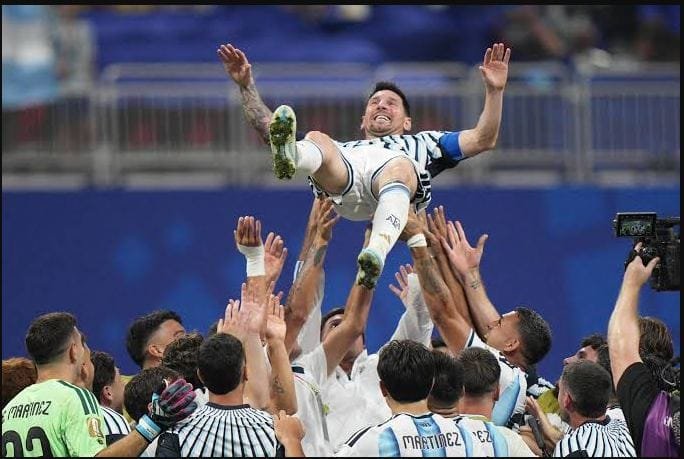 Argentina vs Egypt: अर्जेंटीना ने 13 मिनट में दागे 3 गोल, मिस्र को 3-2 से हराकर क्वार्टर फाइनल में बनाई जगह
