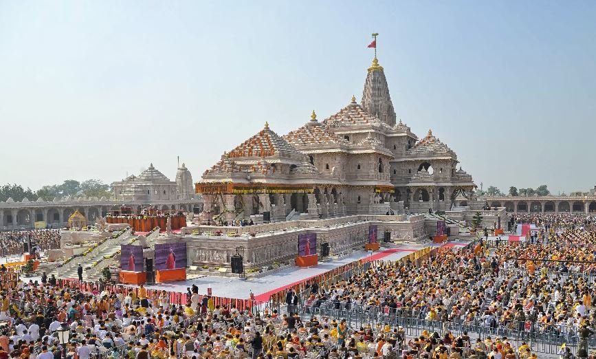 राममंदिर चढ़ावा चोरी मामला: आरोपियों के घरों पर बुलडोजर की तैयारी, ट्रस्टी महंत दिनेंद्र दास ने गोपाल राव पर उठाए सवाल