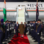 प्रधानमंत्री मोदी की न्यूजीलैंड यात्रा: ऑकलैंड पहुंचे प्रधानमंत्री मोदी, पीएम क्रिस्टोफर लक्सन ने किया गर्मजोशी से स्वागत