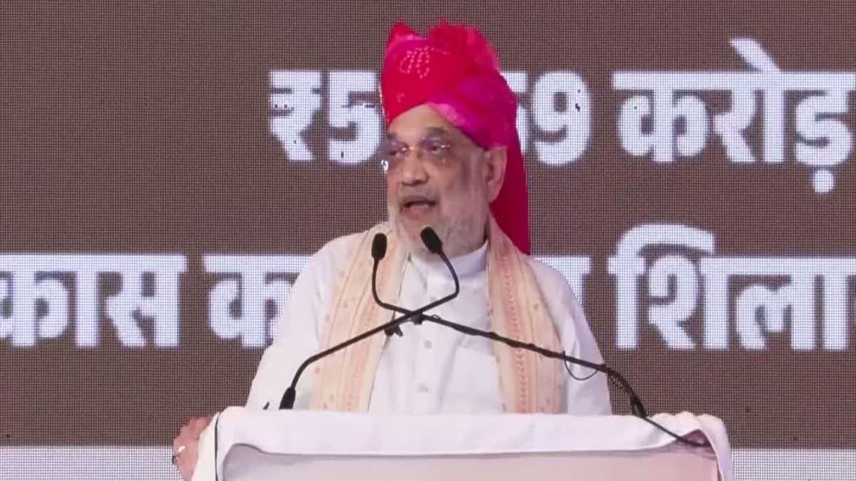 ‘कांग्रेस को शर्म आनी चाहिए’, वंदे मातरम विवाद पर सोनिया गांधी को अमित शाह की फटकार