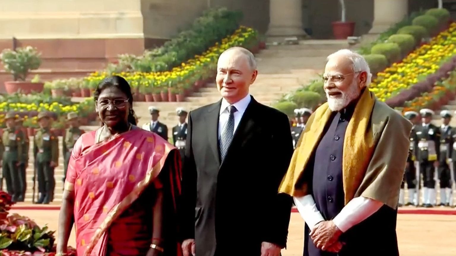 भारत के 80वें स्वतंत्रता दिवस पर पुतिन ने दी पीएम मोदी और राष्ट्रपति मुर्मु को बधाई, सितंबर में आएंगे भारत