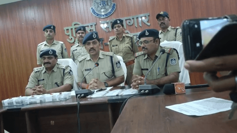 दमोह में माइक्रोफाइनेंस कर्मचारियों से लूट का खुलासा, फरियादी ही निकला मास्टरमाइंड; दो साथियों के साथ रची थी साजिश