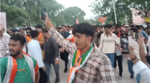 एक हजार से ज्यादा कार्यकर्ताओं के साथ युवा समाजसेवी सौरज पाण्डेय ने किया मुख्यमंत्री का स्वागत