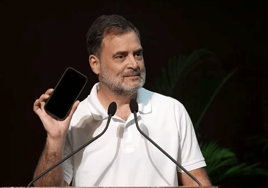 राहुल गांधी का RSS-BJP पर सीधा हमला, बोले- 1.5 अरब लोगों पर अपना ‘सच’ थोपना चाहते हैं