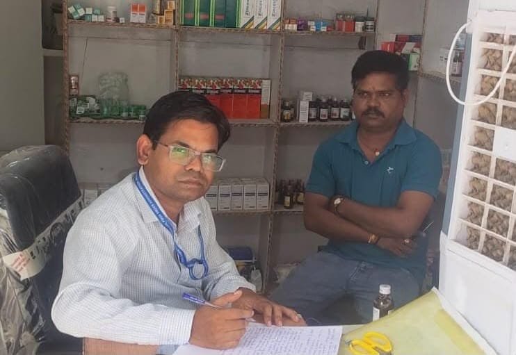 लहार में औषधि निरीक्षक की कार्रवाई, कई मेडिकल स्टोरों में मिली अनियमितताएं