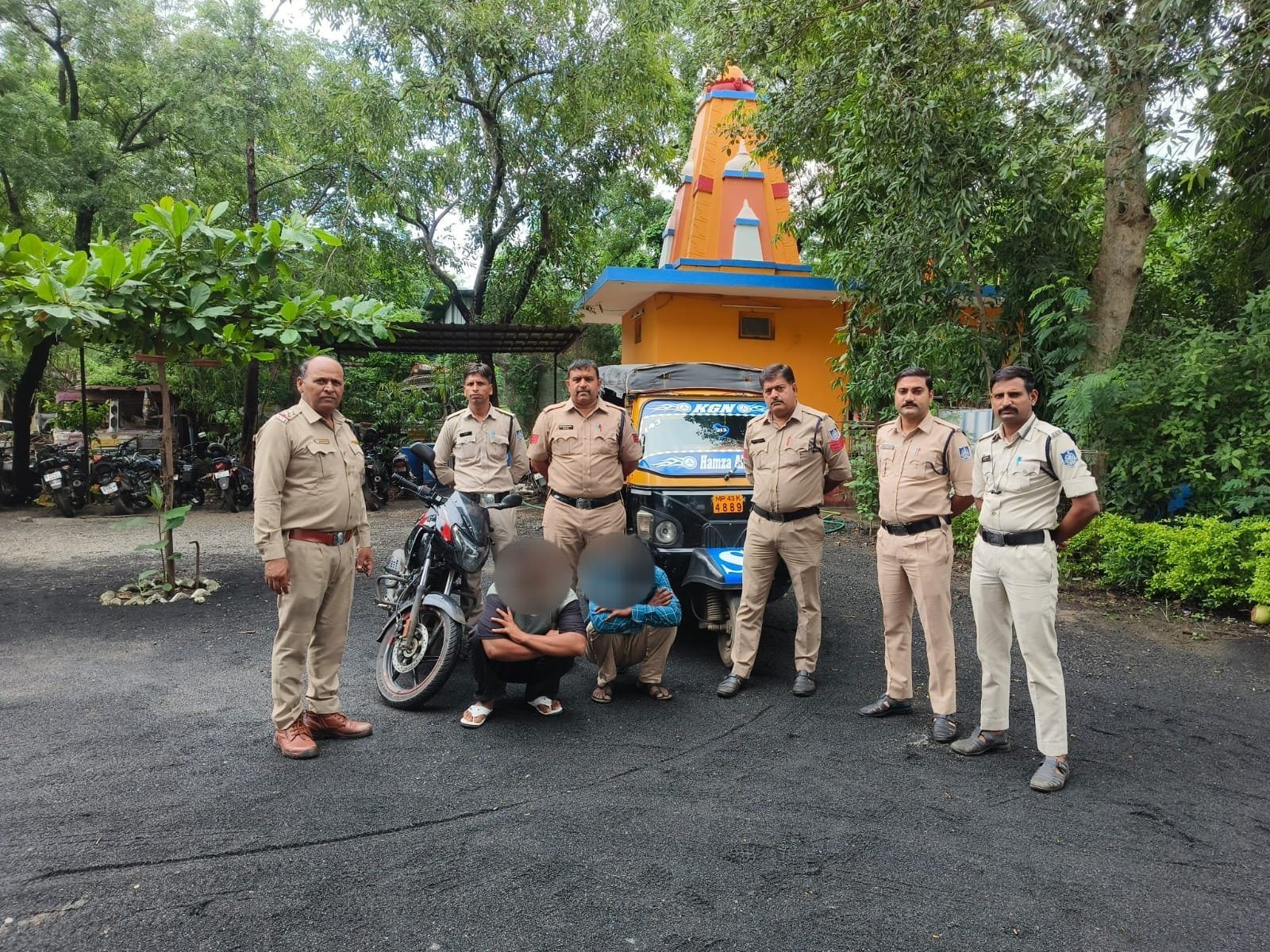 ऑपरेशन सुरक्षा कवच: बरखेड़ाकलां थाना क्षेत्र में जनसहयोग से लगे 12 नए सीसीटीवी कैमरे