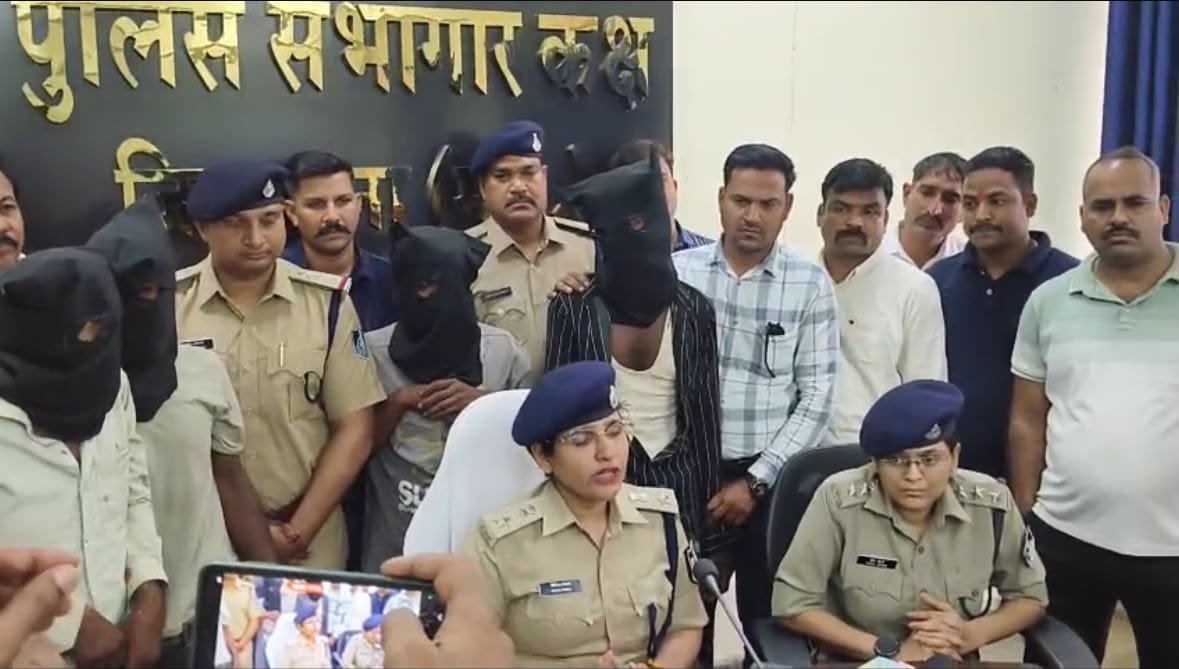 मंदिर से लौट रहे युवक और युवती से लूट: दुष्कर्म के प्रयास का 24 घंटे में खुलासा, 5 आरोपी गिरफ्तार