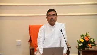 पश्चिम बंगाल में शुरू हुई डिजिटल जनगणना: मुख्यमंत्री शुभेंदु अधिकारी ने खुद भरा फॉर्म