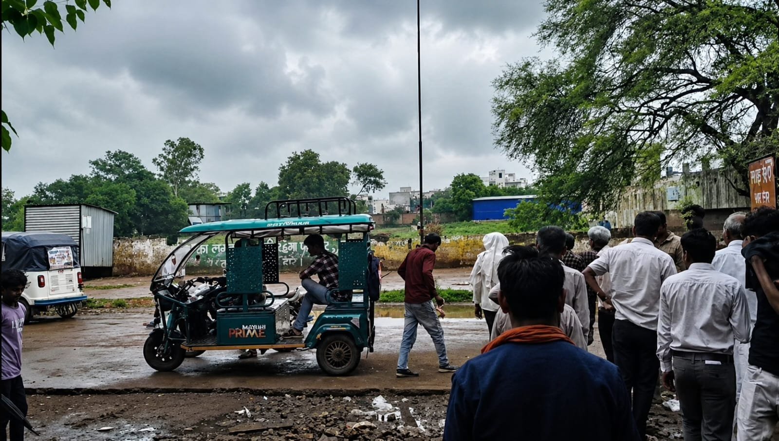 शिवपुरी बस स्टैंड पर जेबकतरा पकड़ाया, लोगों ने की पिटाई; नशे के बढ़ते नेटवर्क को लेकर भी उठे सवाल