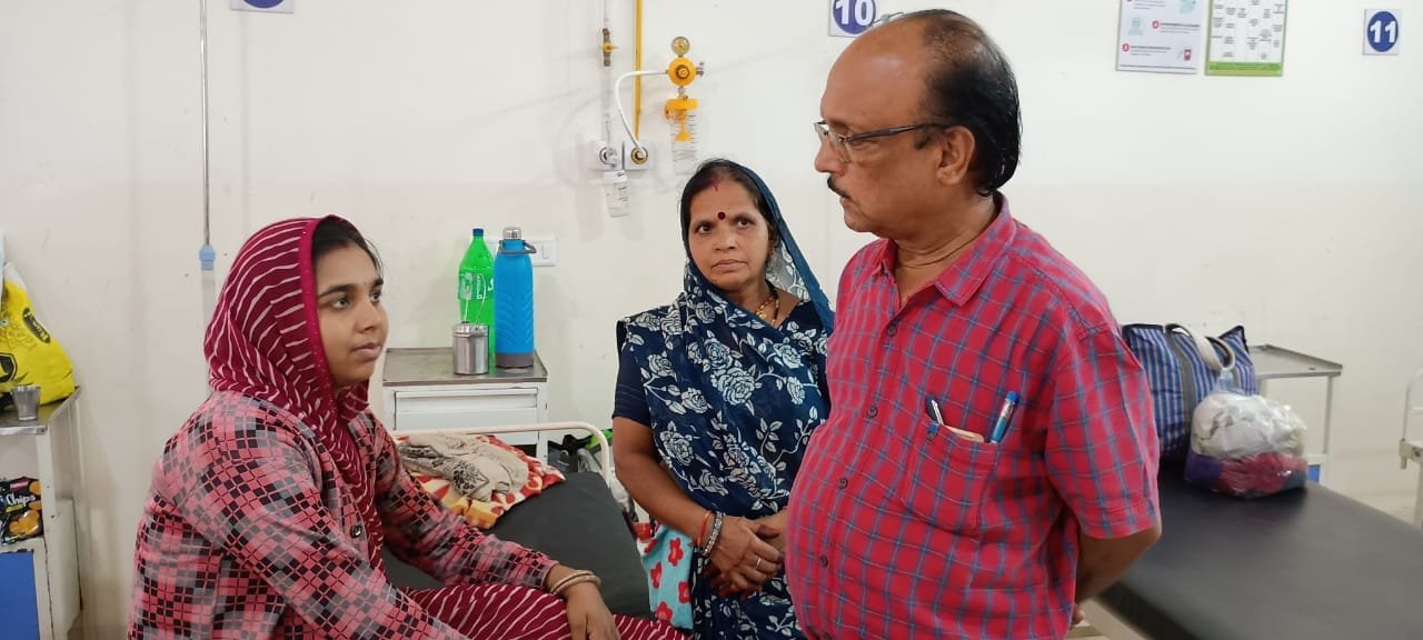 देवास जिला अस्पताल में विश्व स्तनपान सप्ताह का शुभारंभ, माताओं को स्तनपान और पौष्टिक आहार के लिए किया जागरूक
