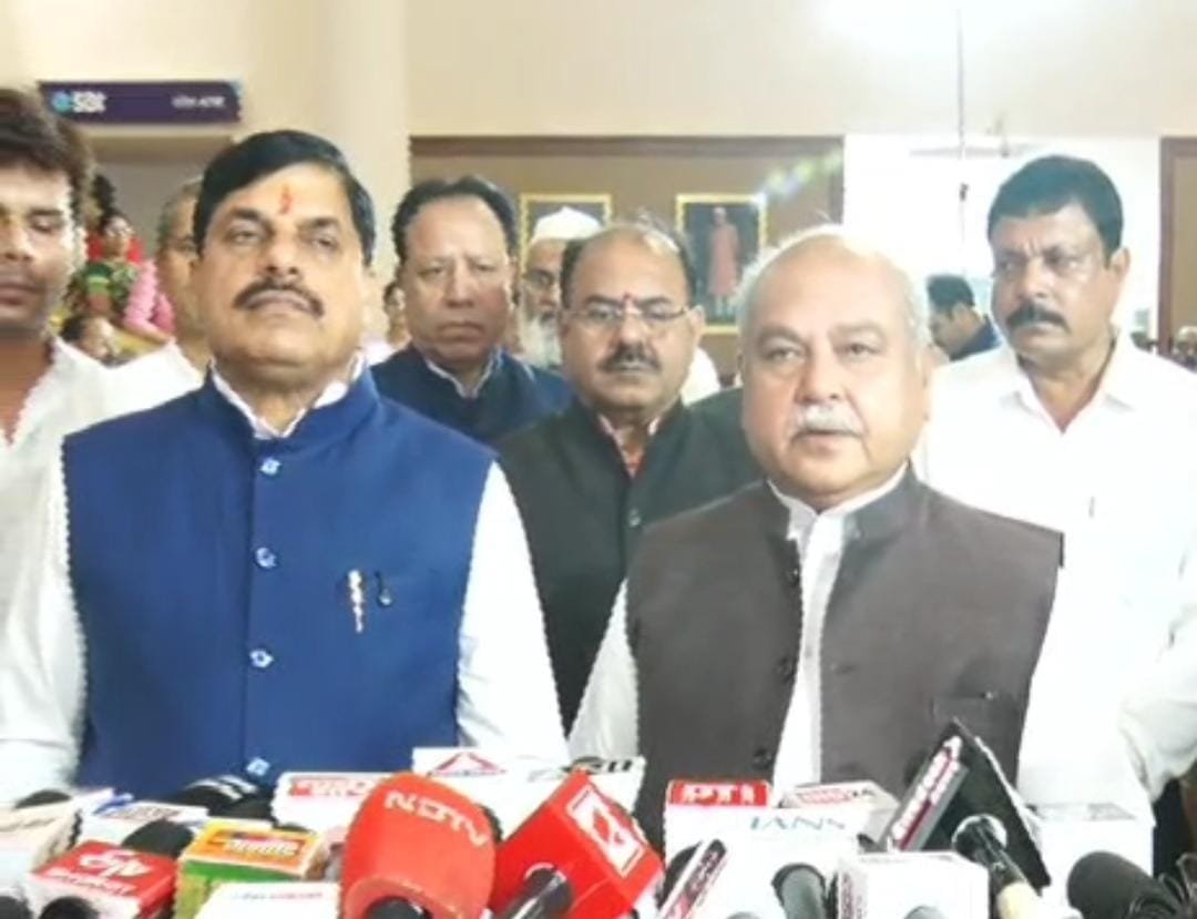 भोपाल: गुलशेर अहमद की जयंती पर विधानसभा में श्रद्धांजलि, सीएम मोहन यादव और नरेंद्र सिंह तोमर ने किया नमन