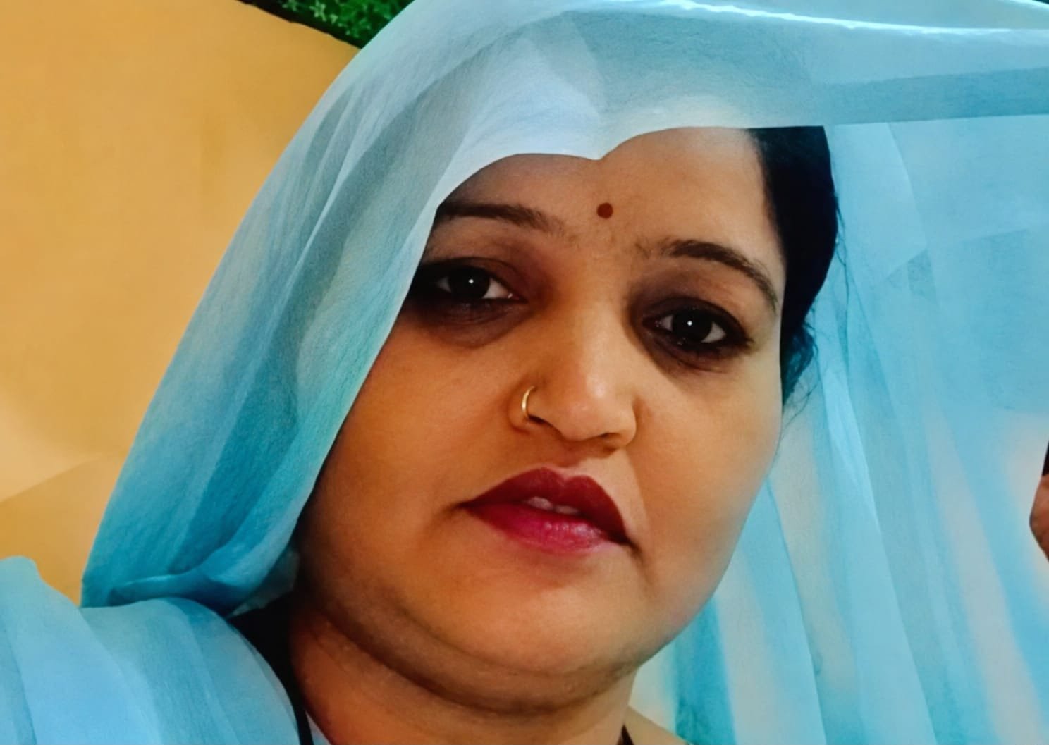 शिवपुरी में महिला ने फांसी लगाकर की आत्महत्या: परिजनों के इंतजार में रुका पोस्टमार्टम