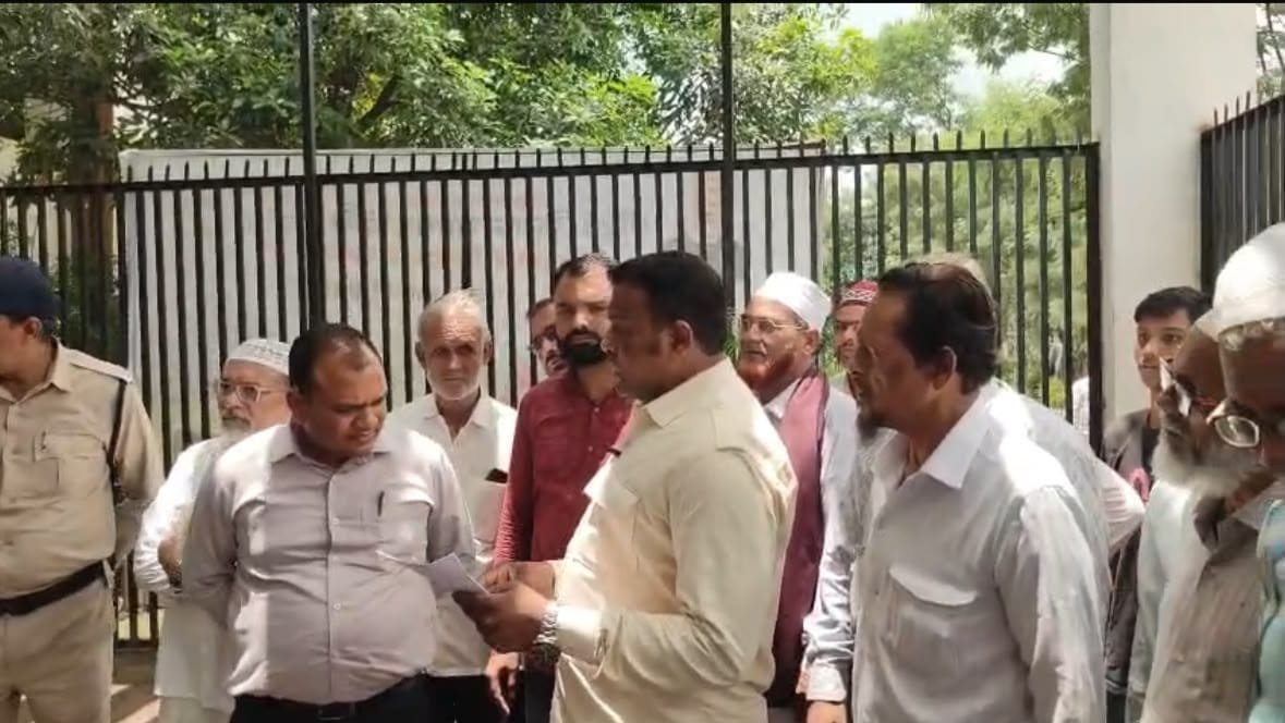 600 परिवारों के प्लॉट पर संकट: करोड़ों की जमीन सौदेबाजी का आरोप, पीड़ितों ने FIR और गिरफ्तारी की उठाई मांग
