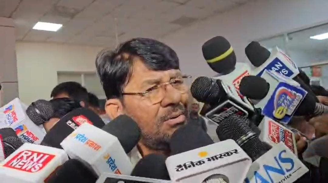 विभाग बदलना मुख्यमंत्री का विशेषाधिकार, नई जिम्मेदारी से संतुष्ट हूं: मंत्री लखन पटेल