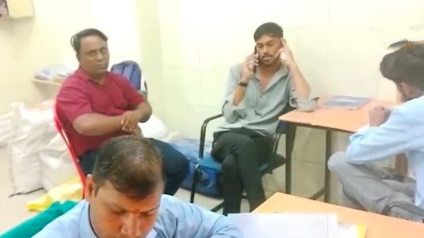 सागर BMC में सुपरवाइजर से मारपीट का आरोप, दो कर्मचारियों पर एफआईआर; धार्मिक आधार पर प्रताड़ना की शिकायत