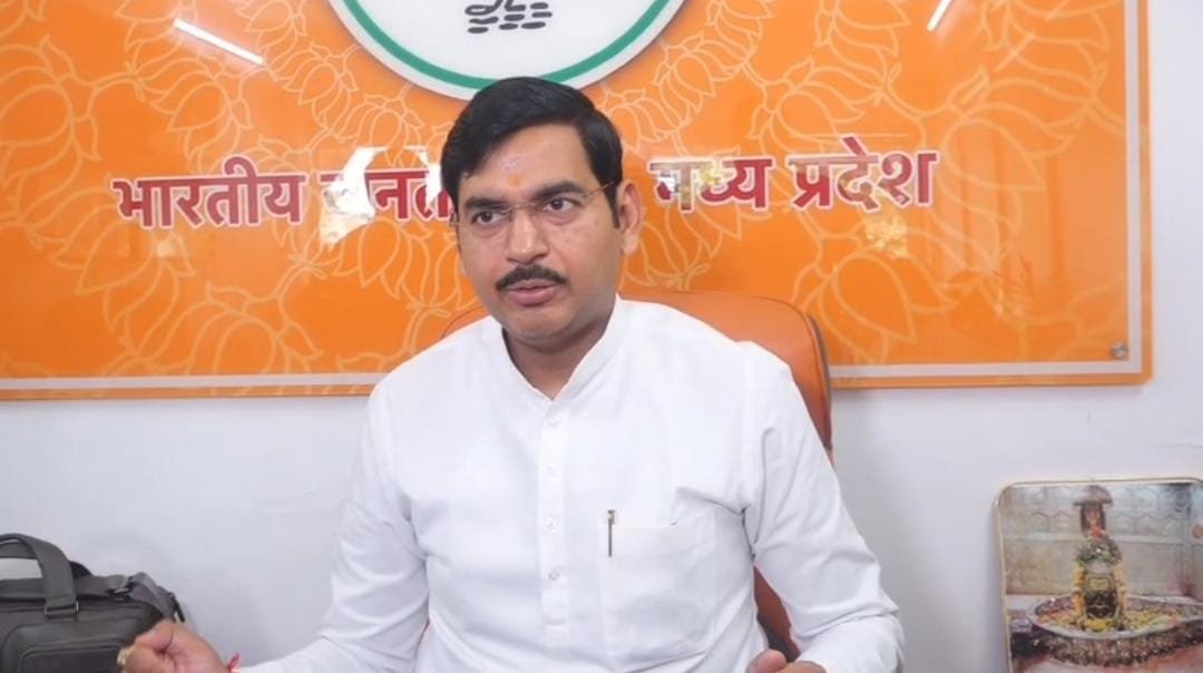 कांग्रेस नेताओं पर कार्रवाई को लेकर भाजपा का पलटवार, कानून सभी के लिए समान: आशीष अग्रवाल
