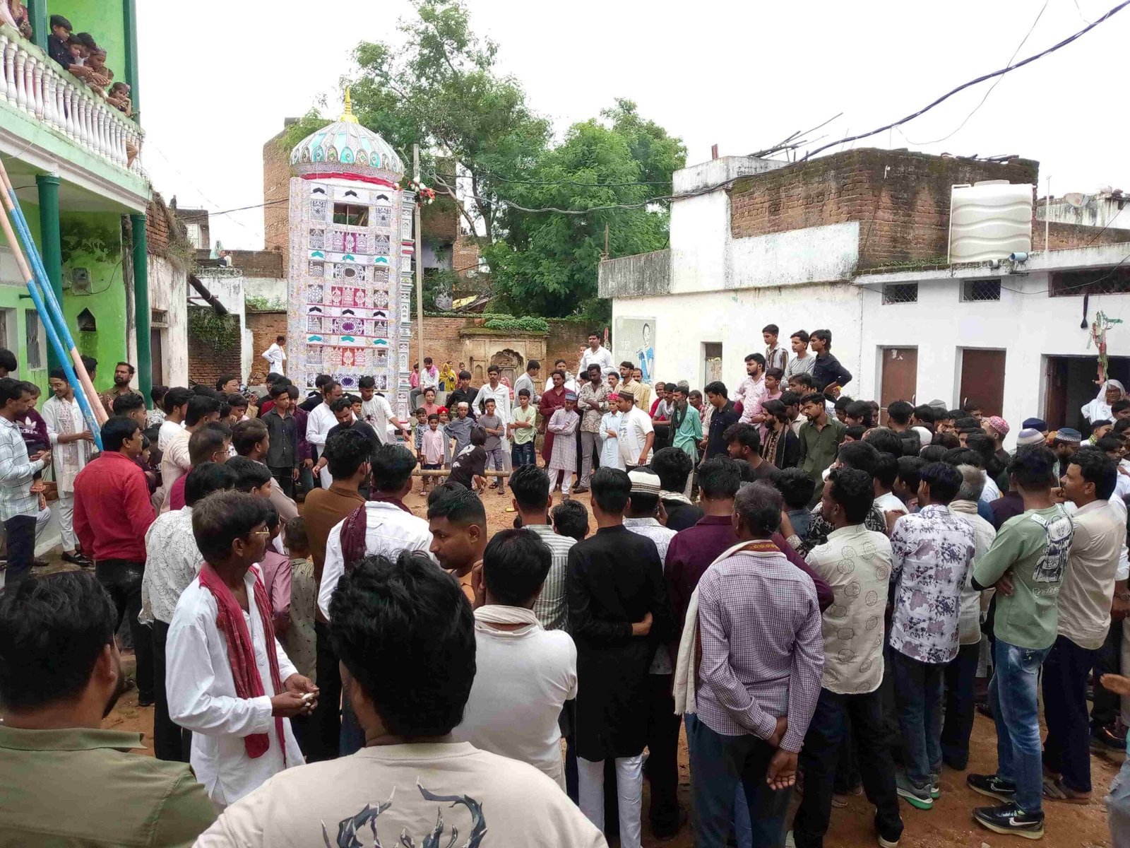 बल्देवगढ़ में अकीदत के साथ निकला चेहल्लुम का ताजिया जुलूस, अमन शांति की मांगी दुआ
