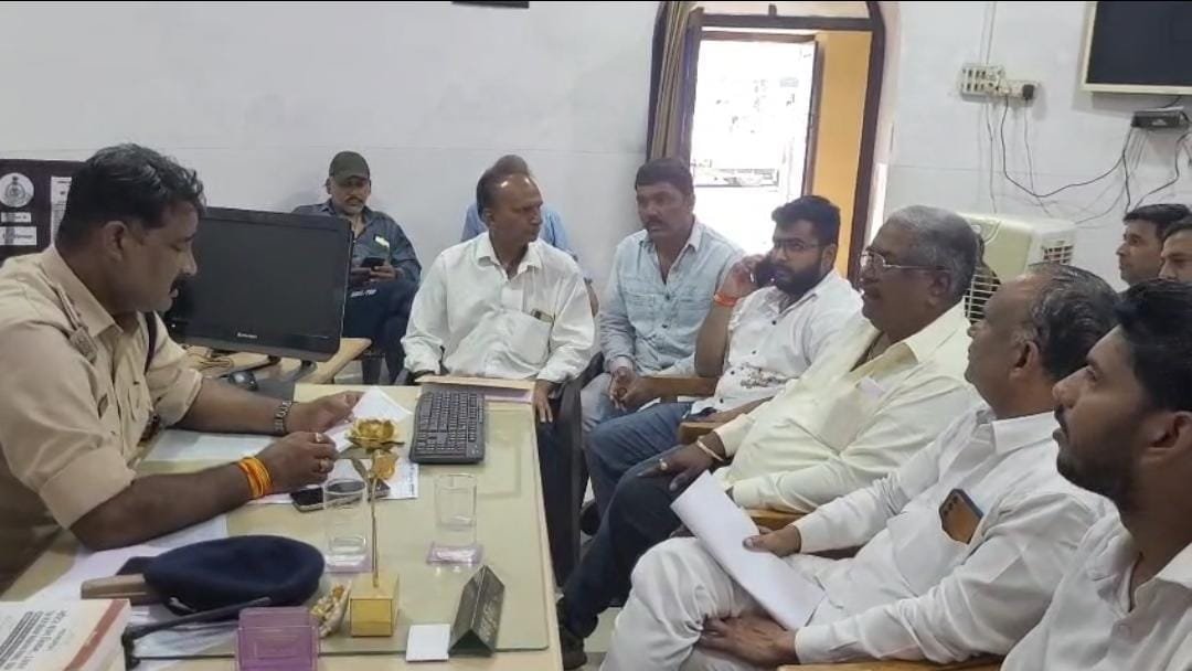 देवास में बस संचालन को लेकर बनी सहमति, सोमवार से समय पर चलेंगी बसें; हड़ताल स्थगित