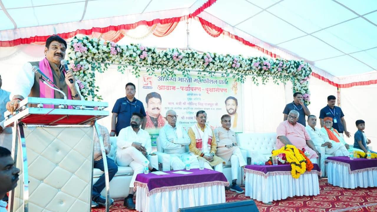 सागर आरटीओ परिसर में मंत्री गोविंद सिंह राजपूत ने किया वृक्षारोपण, 501 से अधिक पौधे रोपे