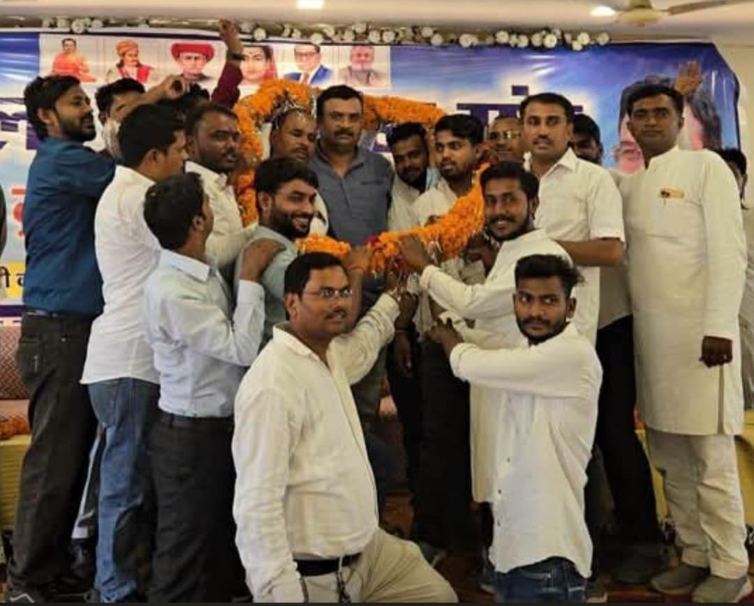 जिला कुशवाहा संघ मैहर के नवनिर्वाचित पदाधिकारियों ने ली पद एवं गोपनीयता की शपथ