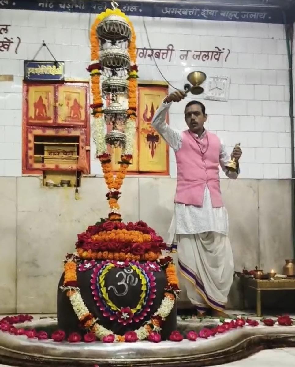 सावन के दूसरे सोमवार पर जागेश्वरनाथ धाम में उमड़ी श्रद्धालुओं की भीड़