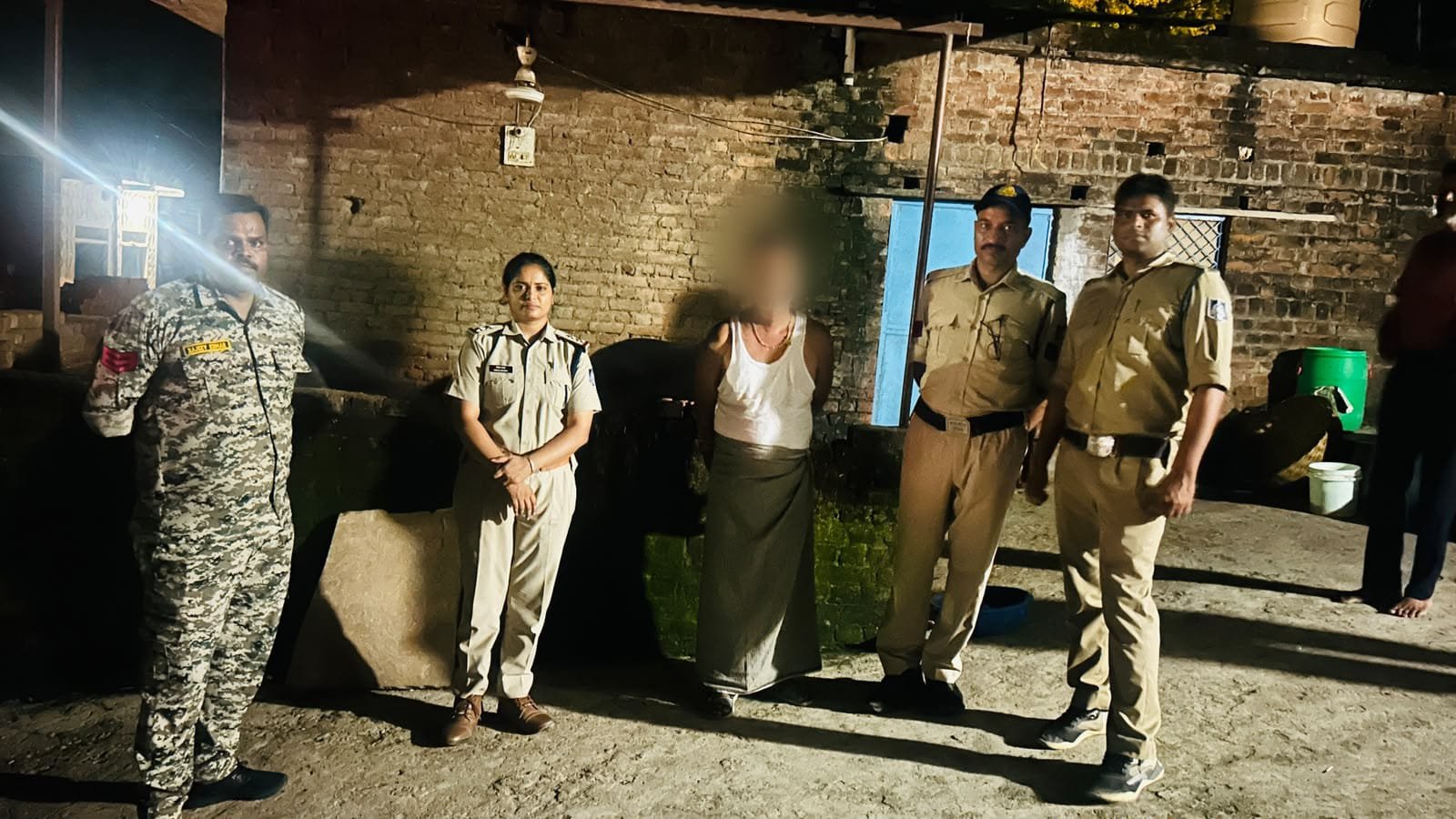 दतिया पुलिस की कॉम्बिंग गश्त में बड़ी कार्रवाई, 9 स्थाई वारंटी गिरफ्तार