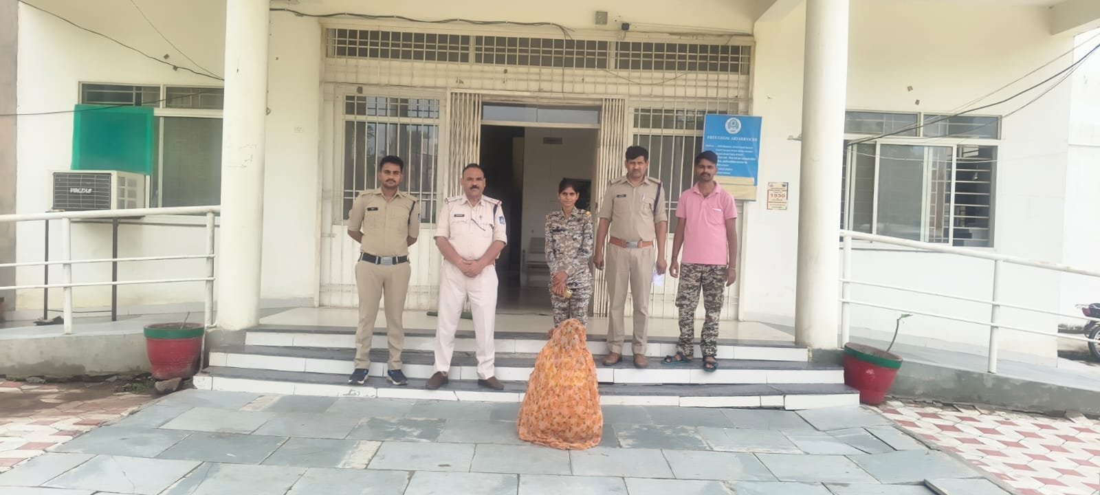भांडेर में पति की हत्या का मामला, वांछित आरोपी महिला 12 घंटे में गिरफ्तार