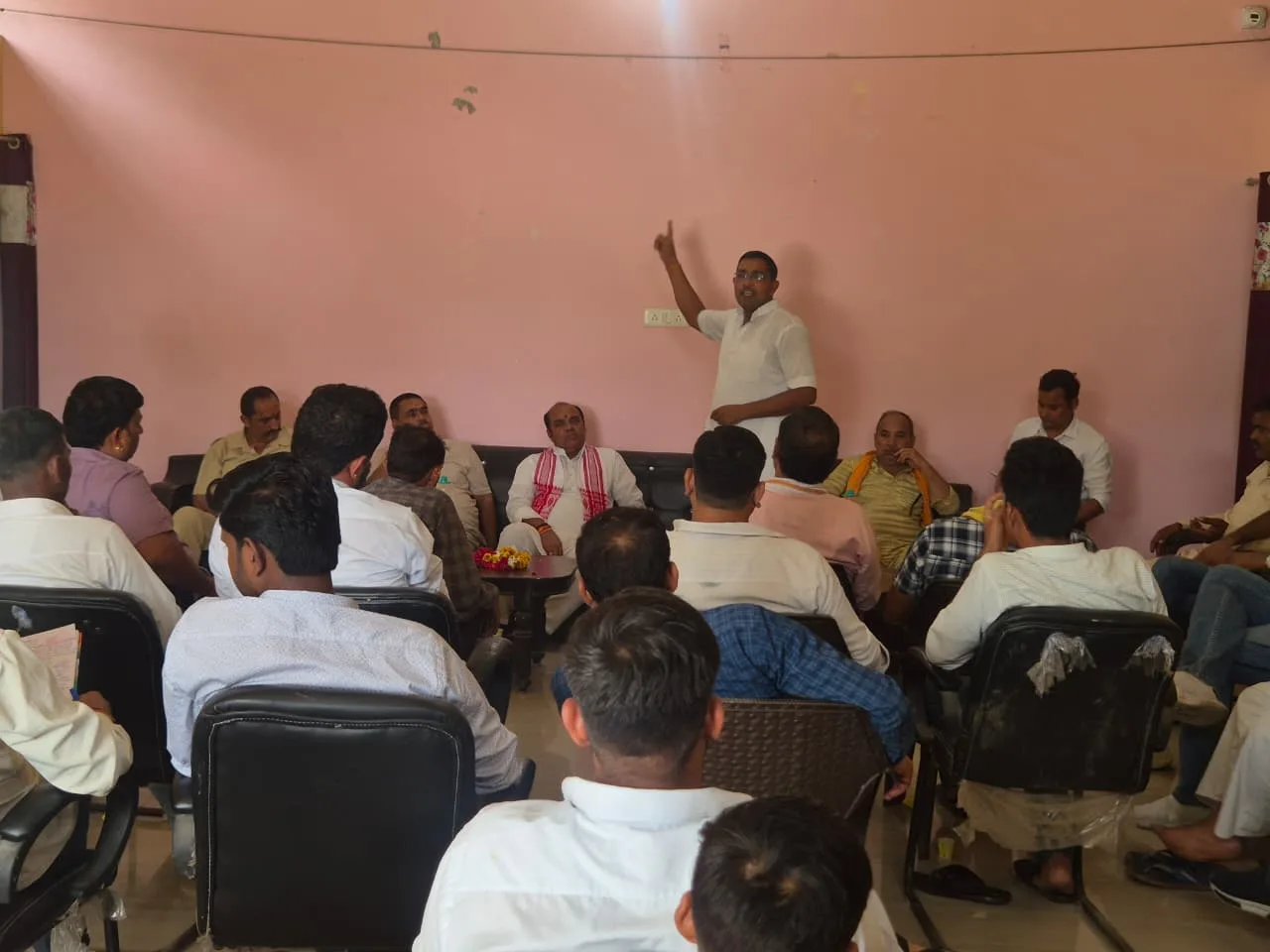 उनाव में 12 अगस्त को निकलेगी तिरंगा यात्रा, भाजपा नेताओं ने कार्यकर्ताओं से सहभागिता की अपील