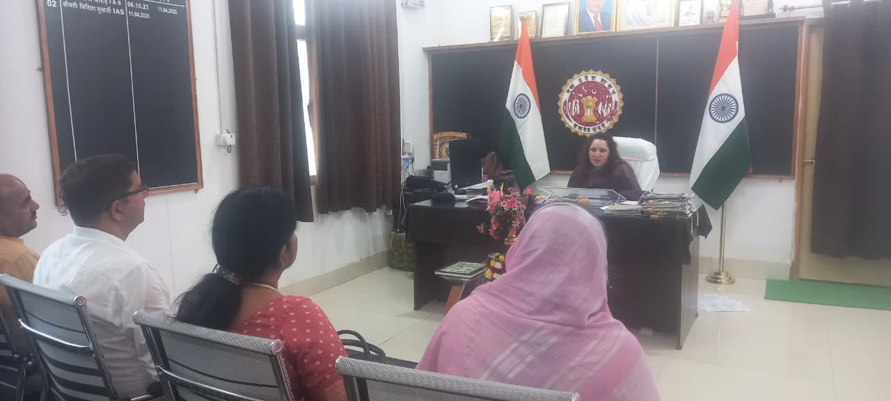 शासकीय योजनाओं के क्रियान्वयन में जन अभियान परिषद की समितियां सक्रिय भूमिका निभाएं: कलेक्टर बिदिशा मुखर्जी
