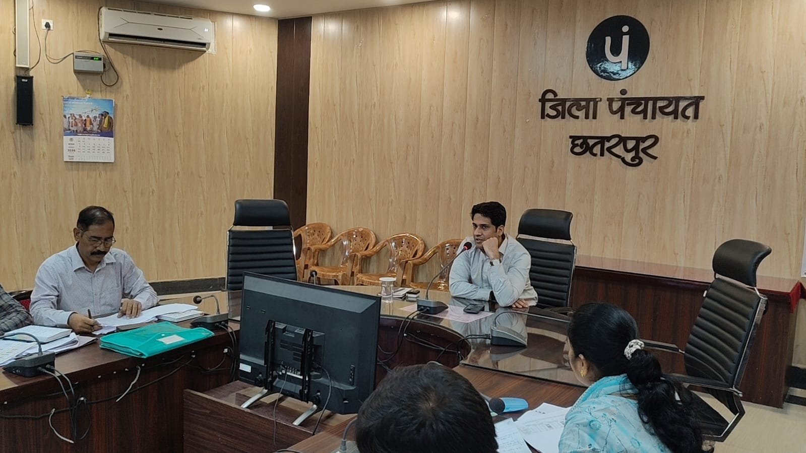 कलेक्टर ने महिला एवं बाल विकास विभाग की समीक्षा की, पोषण ट्रैकर के फर्जी डाटा पर सख्ती के निर्देश