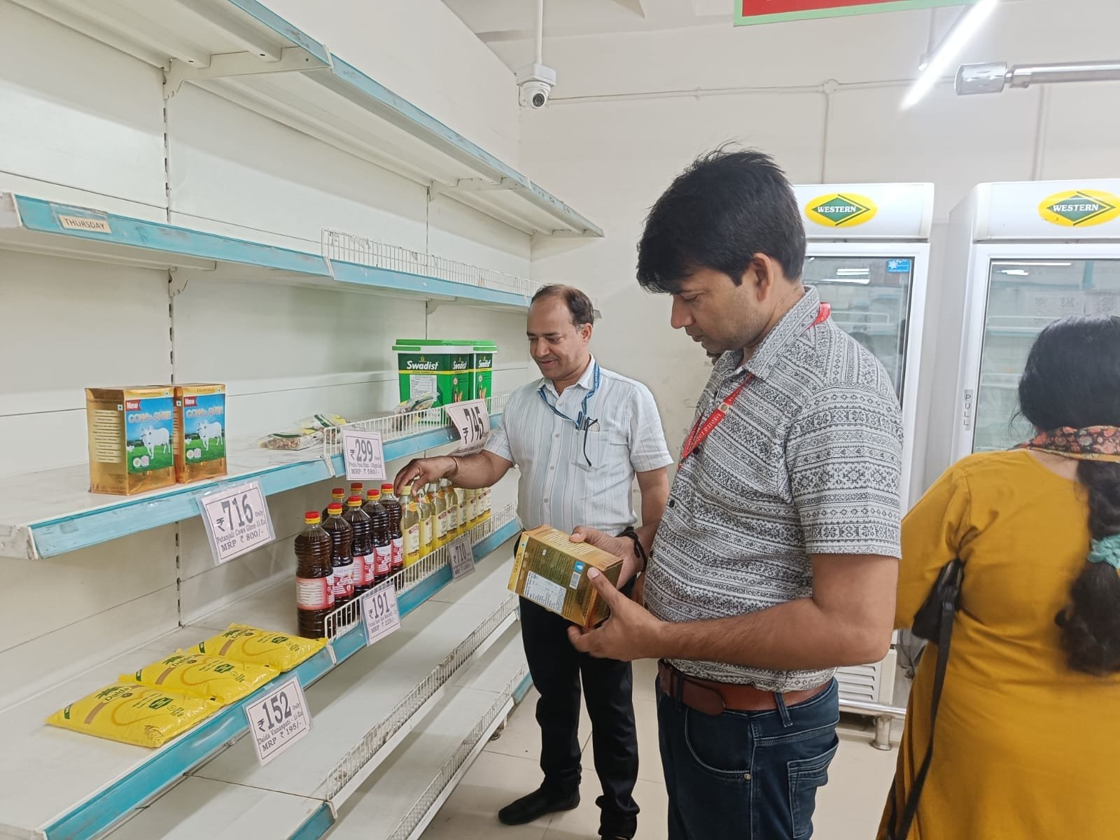 भोपाल में खाद्य विभाग की बड़ी कार्रवाई, 275 किलो संदिग्ध पनीर जब्त