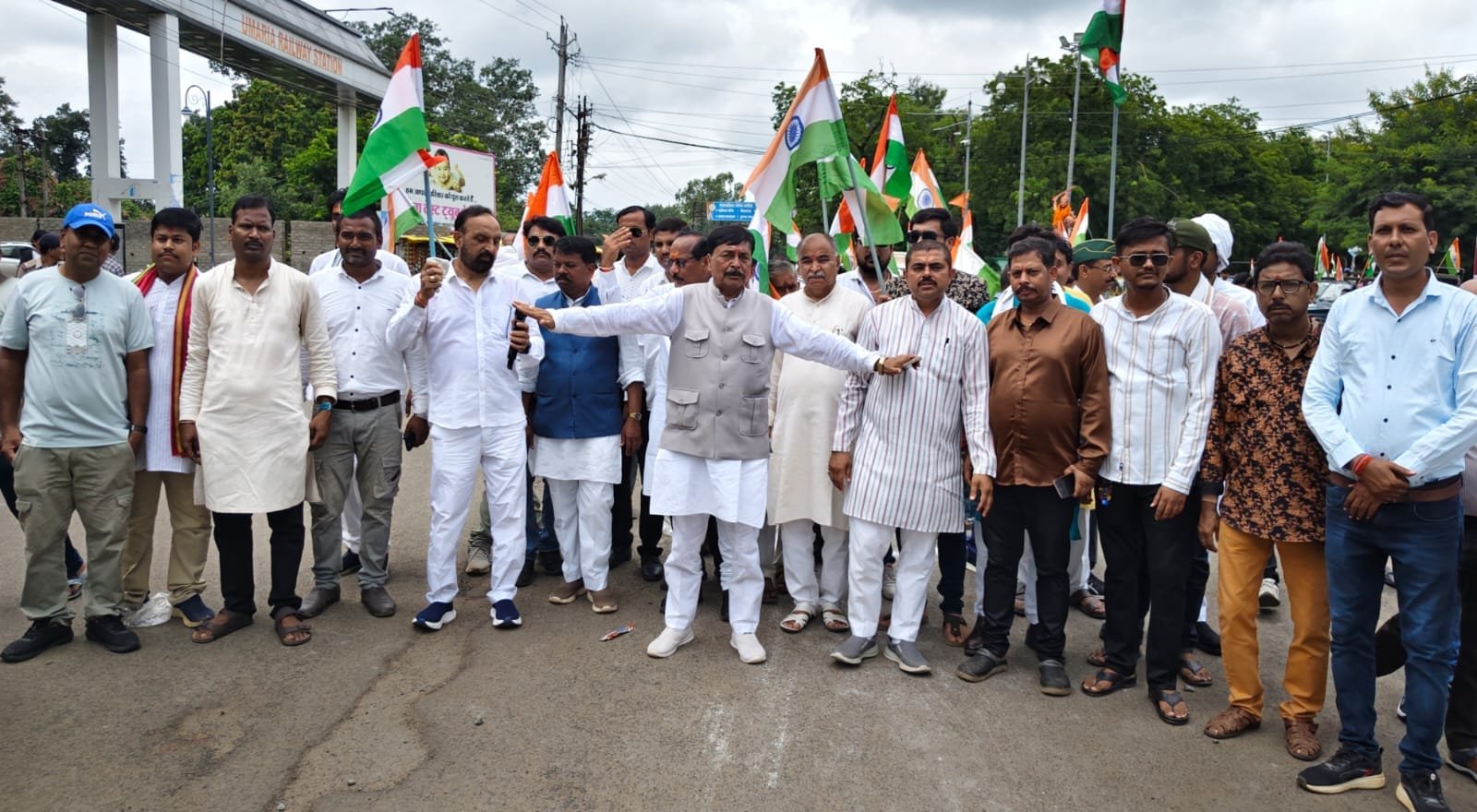 उमरिया में भाजपा ने निकाली भव्य तिरंगा यात्रा