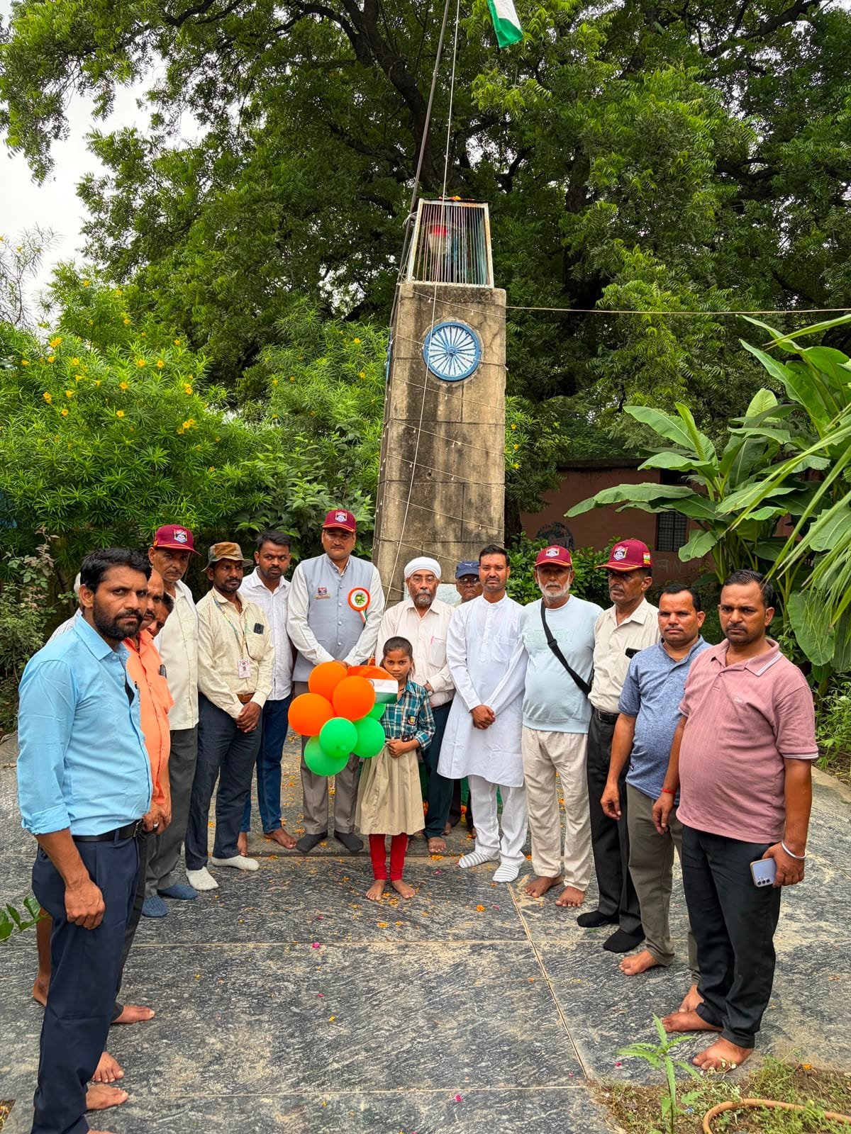गोहद में स्वतंत्रता दिवस का भव्य आयोजन, आईवीओ संगठन के सदस्यों ने शहीदों को पुष्प अर्पित कर दी श्रद्धांजलि
