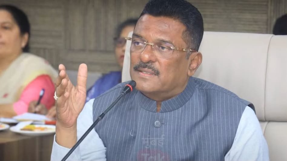 महाराष्ट्र में ऑटो-टैक्सी चालकों पर सख्ती, मराठी नहीं आई तो लाइसेंस पर रद्द