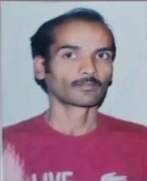 सागर में राखी की दुकान सजाते समय करंट की चपेट में आए व्यापारी की मौत, कटरा बाजार में पसरा मातम
