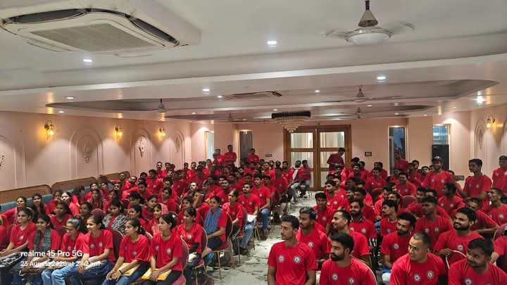 टीकमगढ़ में युवा आपदा मित्र प्रशिक्षण का दूसरा दिन संपन्न, युवाओं ने सीखा CPR और फर्स्ट एड