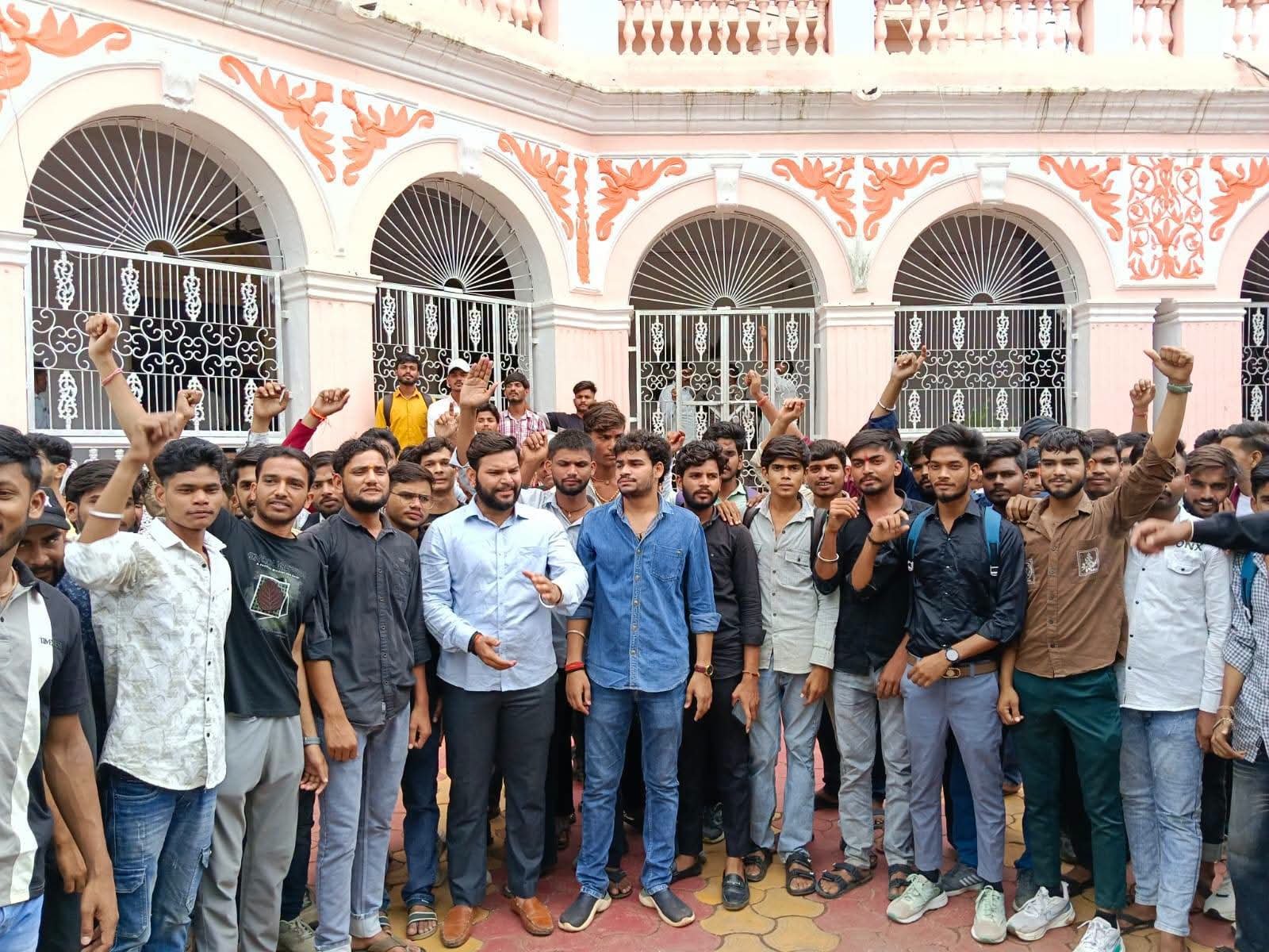 निजी ITI की प्रायोगिक परीक्षा पर सवाल, विद्यार्थियों ने कलेक्टर से मांगी निष्पक्ष जांच
