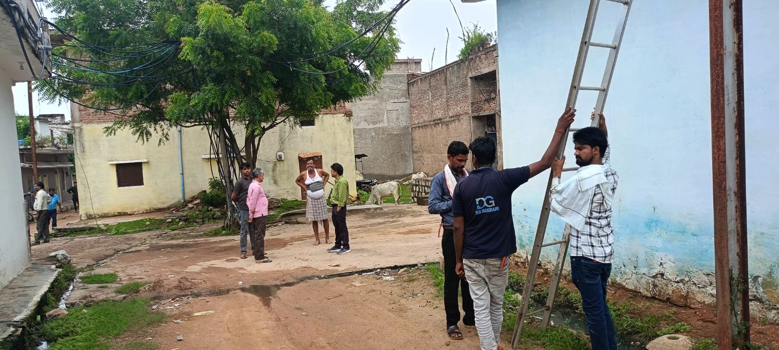 बिजली बिल नहीं भरा तो कनेक्शन कट, खरगापुर में 28 बड़े बकायदारों पर कार्रवाई, अवैध कनेक्शन पर भी शिकंजा