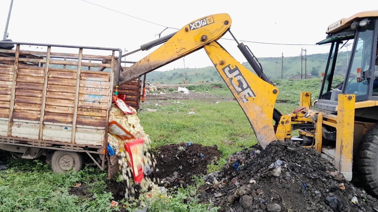 रक्षाबंधन से पहले देवास में बड़ी कार्रवाई, 972 किलो प्रतिबंधित एनालॉग मावा और मिठाइयां जब्त