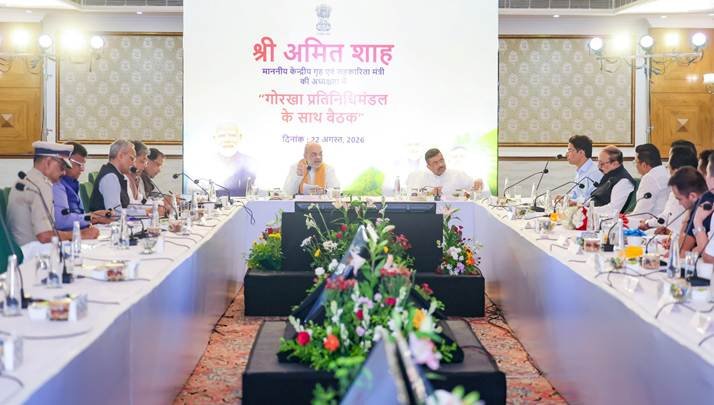 दार्जिलिंग के स्थायी राजनीतिक समाधान पर अमित शाह की बड़ी पहल, पहाड़ी संगठनों के साथ बैठक में वार्ता समिति बनाने का फैसला