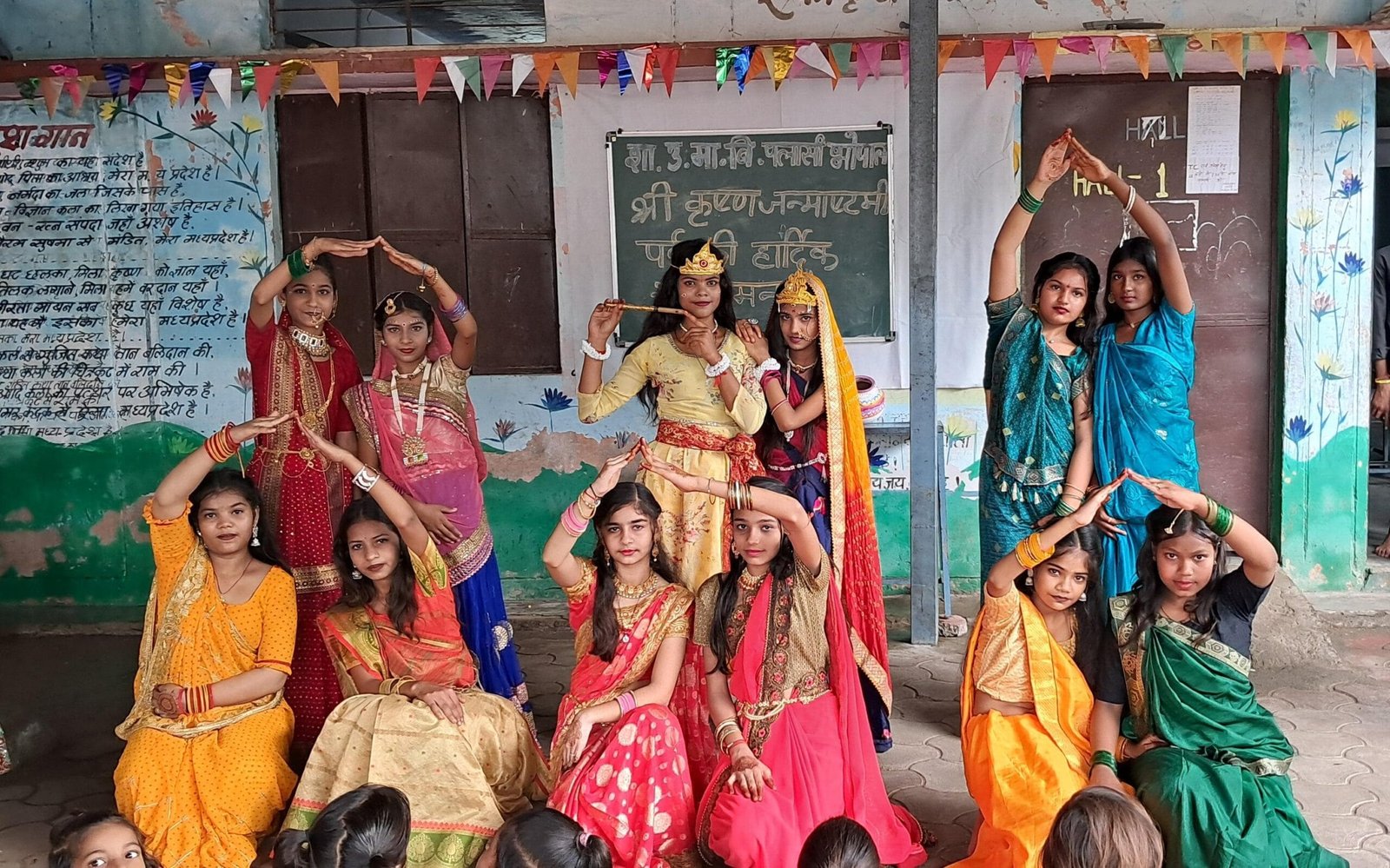 मध्य प्रदेश के स्कूलों में मनाई जाएगी श्रीकृष्ण जन्माष्टमी, 1 से 3 सितंबर तक होंगे सांस्कृतिक कार्यक्रम और प्रतियोगिताएं