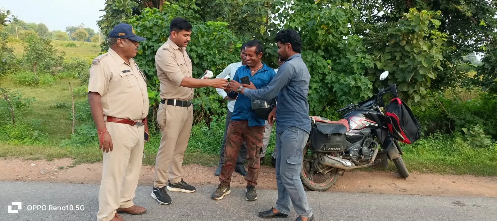 टीकमगढ़ में 10 दिन चलेगा ट्रैफिक अभियान, हेलमेट-सीटबेल्ट पर पुलिस की सख्ती