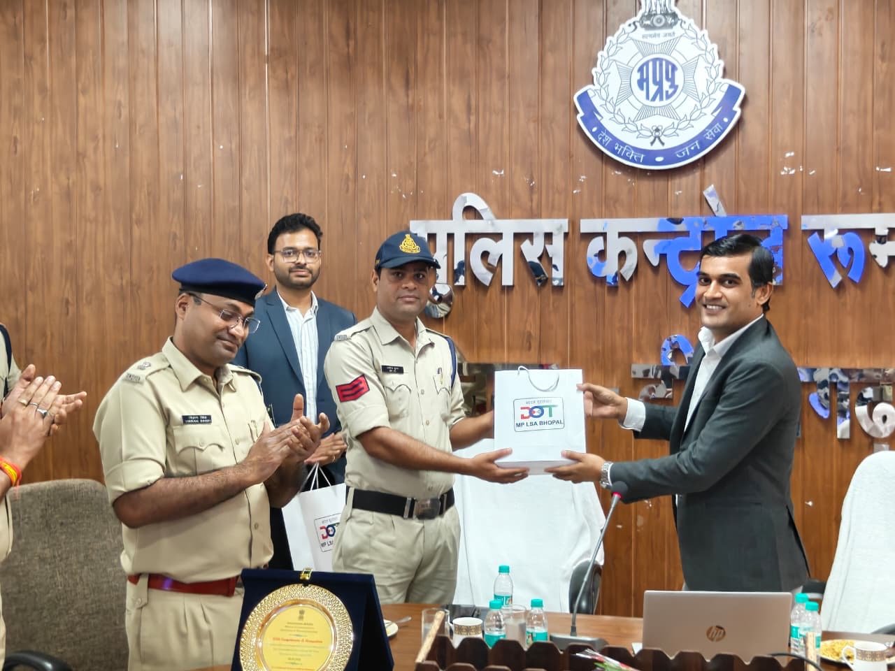 टीकमगढ़ पुलिस की साइबर क्लास, 35 पुलिसकर्मियों ने सीखे ऑनलाइन अपराध से निपटने के तरीके