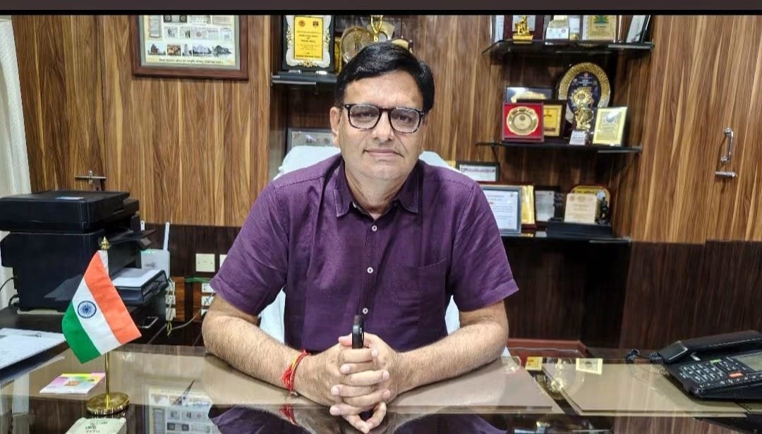 टीकमगढ़ में चार शिक्षकों पर गिरी गाज, लापरवाही पर दो-दो वेतनवृद्धियां रोकीं
